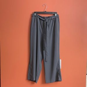 Simply Vera Wang Cropped Womens Sz Med Gray Wide Leg Elastic Waist Pocket Pants
